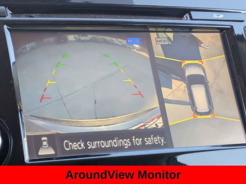 Used 2016 Nissan Rogue SV w/ SV Premium Package image 17