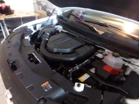 New 2025 GMC Acadia Elevation image 23