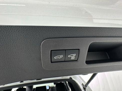 Used 2023 Lexus LX 600 F Sport image 17