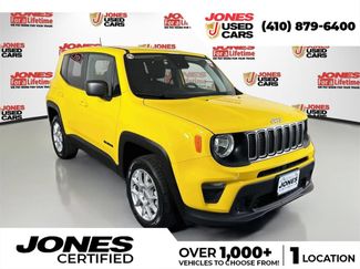 Used 2023 Jeep Renegade Latitude AWD/4WD video 1