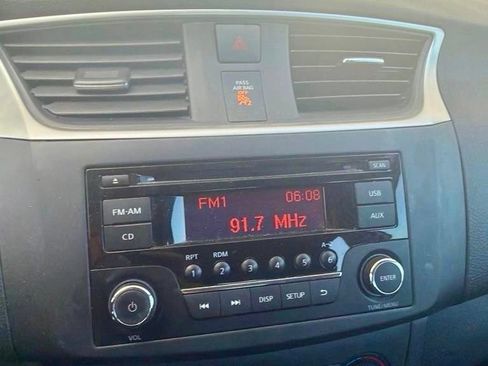 Used 2017 Nissan Sentra S FWD image 6