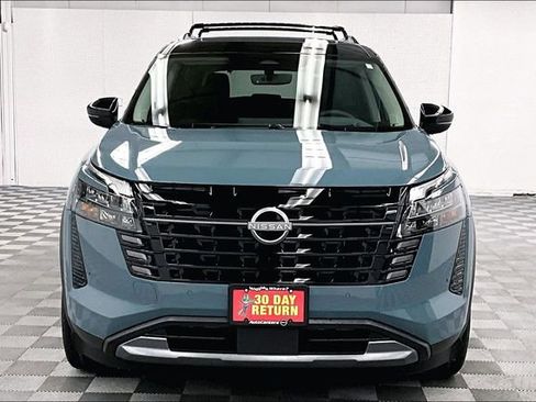 New 2026 Nissan Pathfinder Platinum AWD/4WD image 16