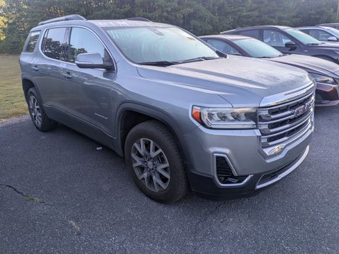 Used 2023 GMC Acadia SLT AWD/4WD image 1