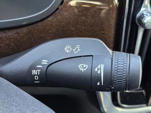 Used 2019 Volvo S90 T5 Momentum FWD image 15