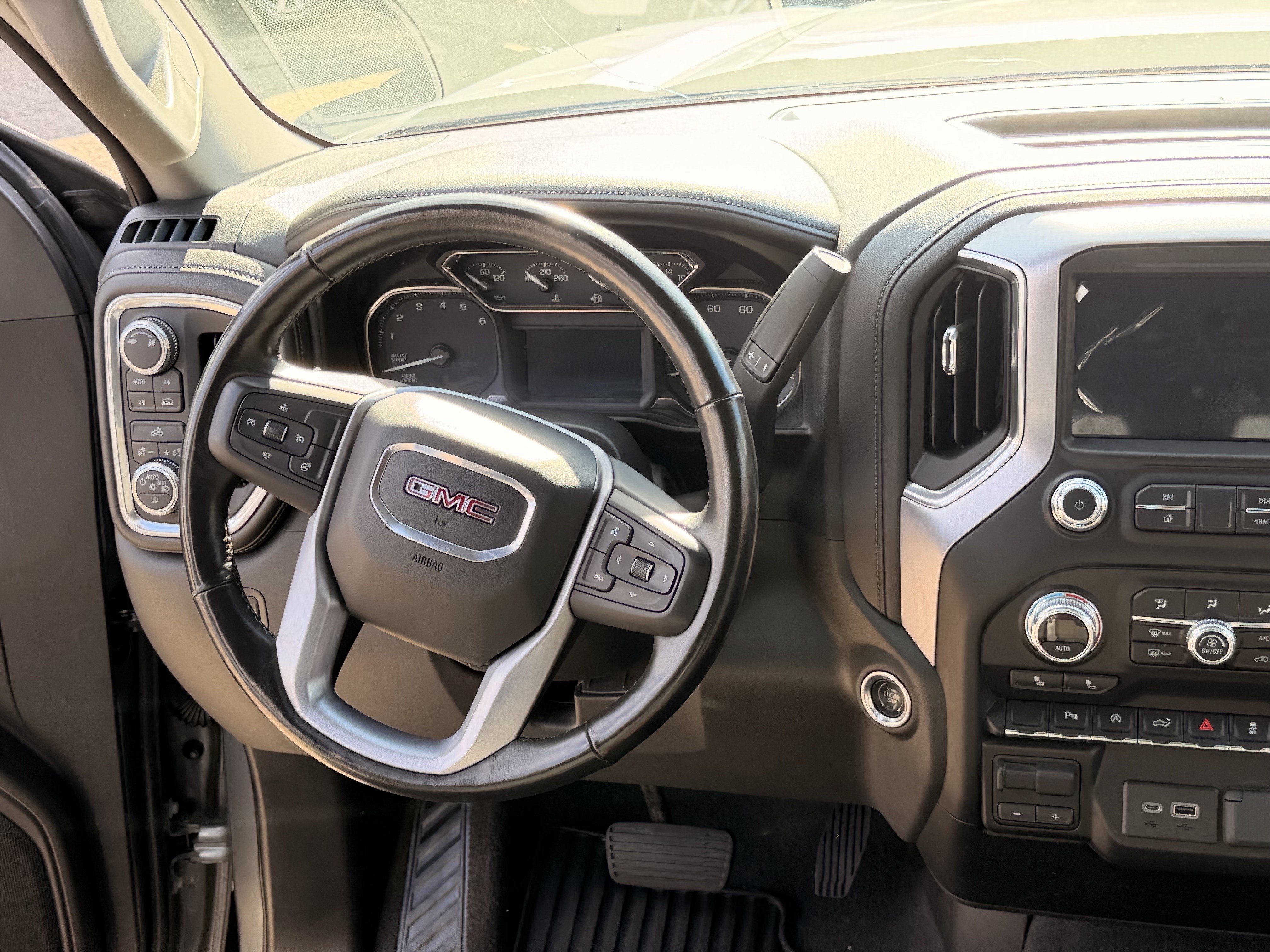 Used 2019 GMC Sierra 1500 SLE w/ SLE Value Package AWD/4WD image 19