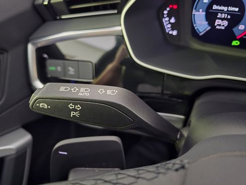 Used 2024 Audi Q3 2.0T Premium Plus w/ Premium Plus Package image 19