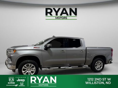 Used 2023 Chevrolet Silverado 1500 LTZ AWD/4WD image 6