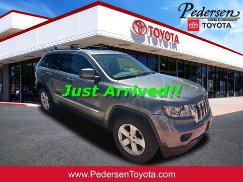 Used 2013 Jeep Grand Cherokee Laredo AWD/4WD image 1
