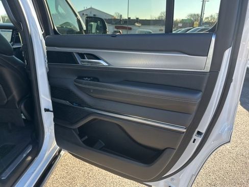 Used 2022 Jeep Grand Wagoneer Series I image 20