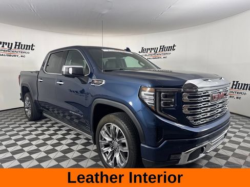 Used 2023 GMC Sierra 1500 Denali w/ Denali Reserve Package AWD/4WD image 6