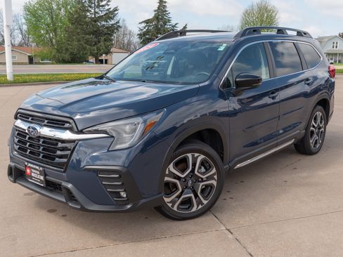 Used 2024 Subaru Ascent Limited AWD/4WD image 5