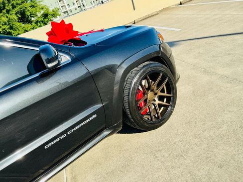 Used 2014 Jeep Grand Cherokee SRT8 w/ Luxury Group II image 42