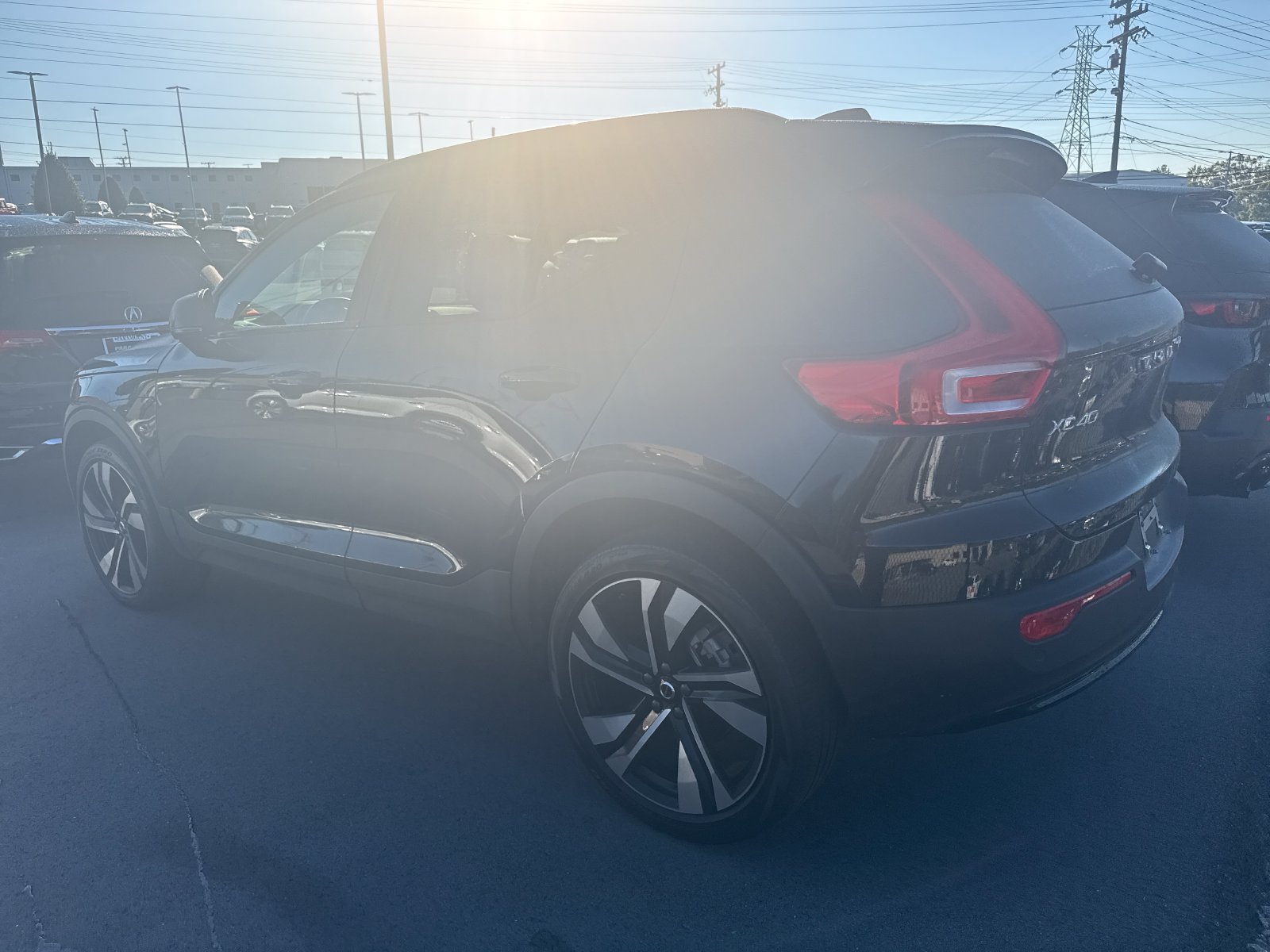 Used 2024 Volvo XC40 B5 Plus w/ Climate Package AWD/4WD image 10