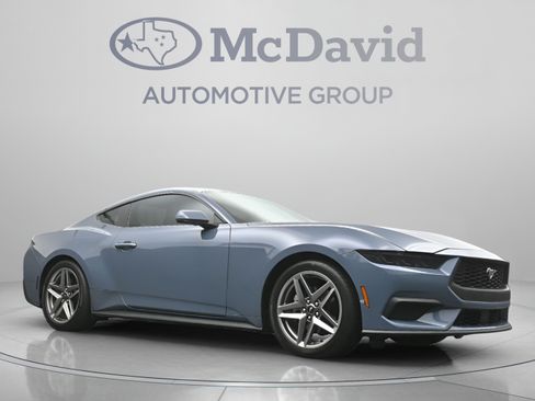 Used 2025 Ford Mustang Coupe RWD image 24