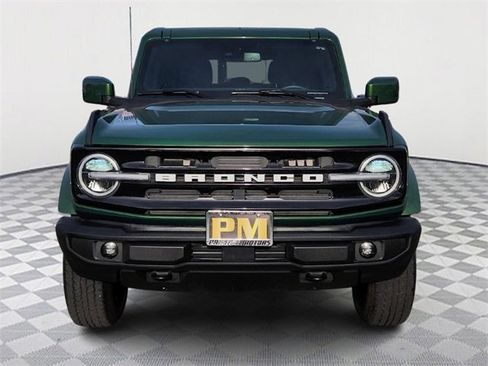 Used 2025 Ford Bronco Outer Banks image 2