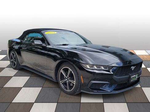 Used 2024 Ford Mustang Premium image 3