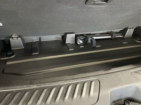 Used 2025 Chevrolet Tahoe LT image 26