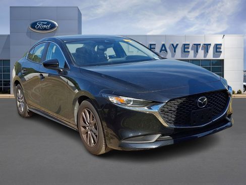 Used 2021 MAZDA MAZDA3 Sedan image 1