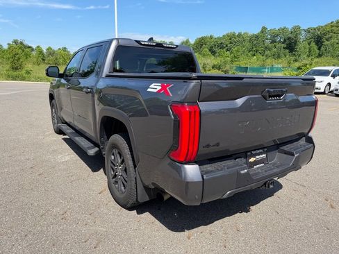 Used 2023 Toyota Tundra SR5 w/ SR5 Convenience Package AWD/4WD image 7