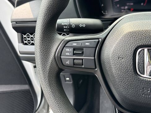 Used 2024 Honda Accord EX image 11