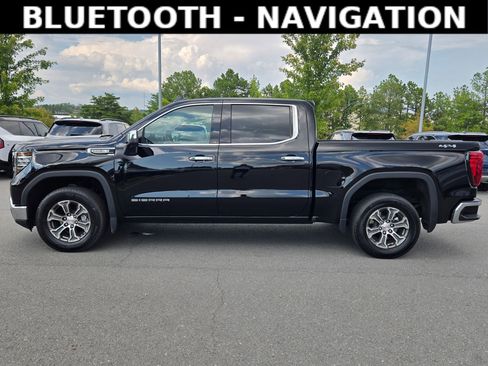 Used 2024 GMC Sierra 1500 SLT image 4