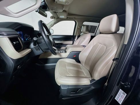 Used 2024 Ford Expedition Limited AWD/4WD image 14