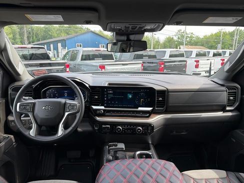 Used 2025 Chevrolet Silverado 1500 RST AWD/4WD image 15