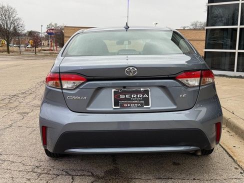 Used 2021 Toyota Corolla LE image 4