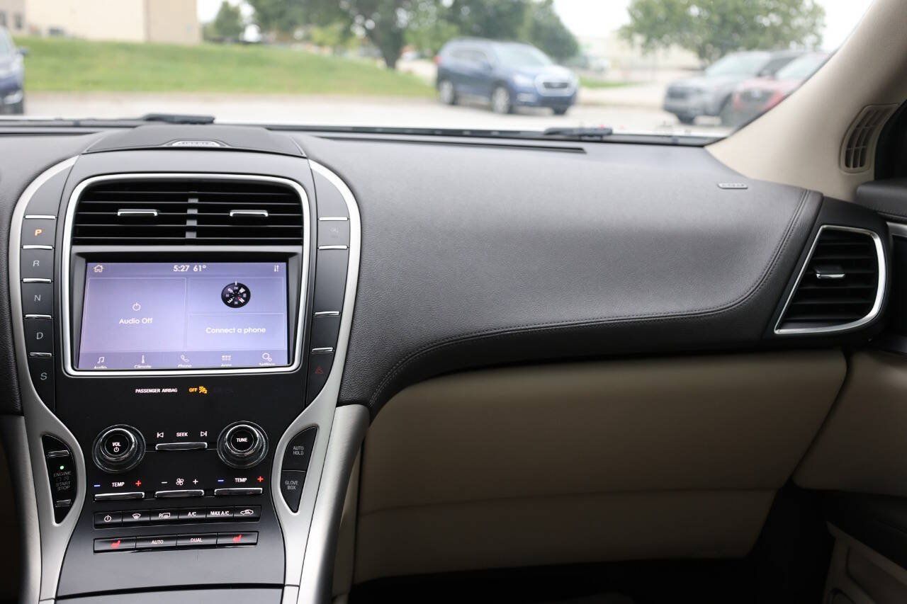 Used 2020 Lincoln Nautilus FWD image 24