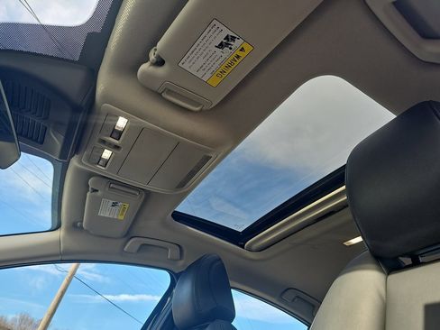 Used 2025 MAZDA MAZDA3 s image 29