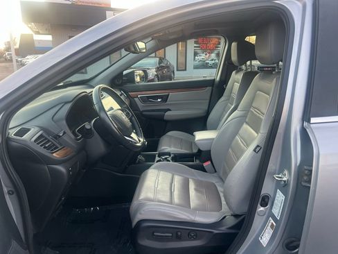 Used 2018 Honda CR-V Touring image 10