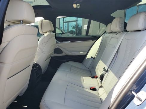 Used 2023 BMW 530i w/ Premium Package image 11