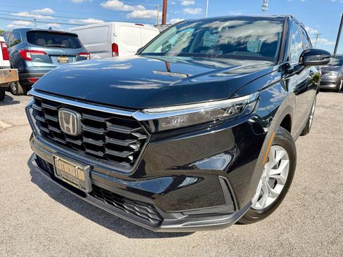Used 2025 Honda CR-V LX image 2