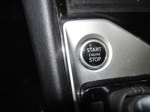 Used 2024 Nissan Altima 2.5 SV image 24