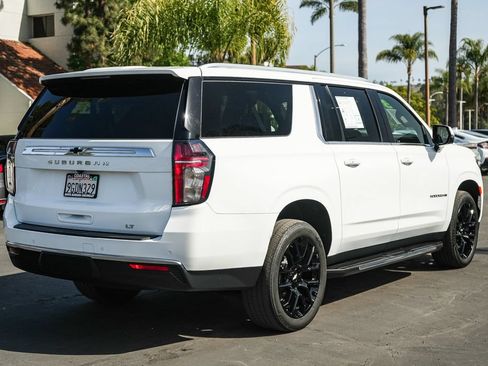 Used 2023 Chevrolet Suburban LT w/ Luxury Package RWD image 6