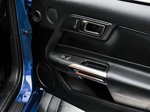 Used 2021 Ford Mustang Shelby GT500 w/ Carbon Fiber Track Pack image 84