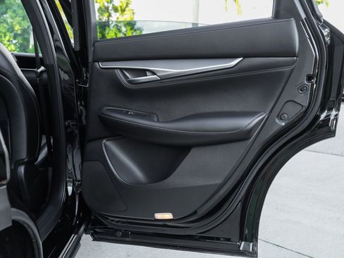 Used 2025 INFINITI QX55 Luxe w/ Cargo Package image 33