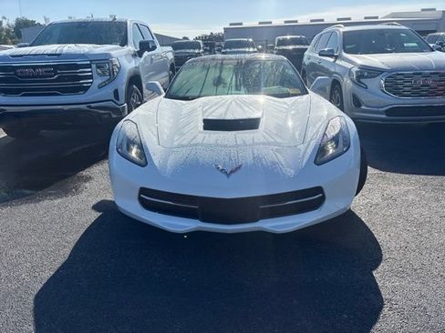 Used 2017 Chevrolet Corvette Stingray Coupe w/ 1LT RWD image 2