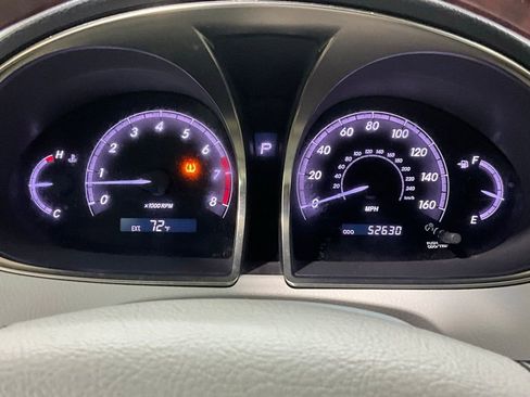 Used 2012 Toyota Avalon Limited image 13