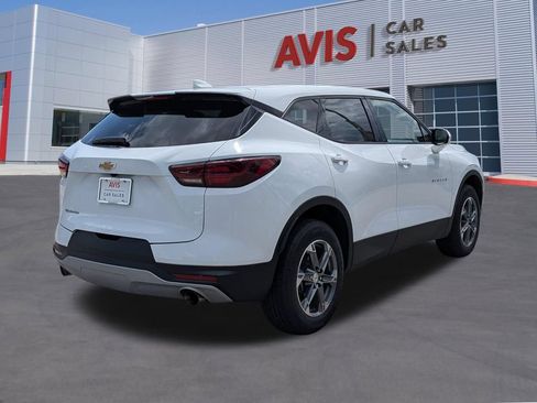 Used 2025 Chevrolet Blazer LT FWD image 6
