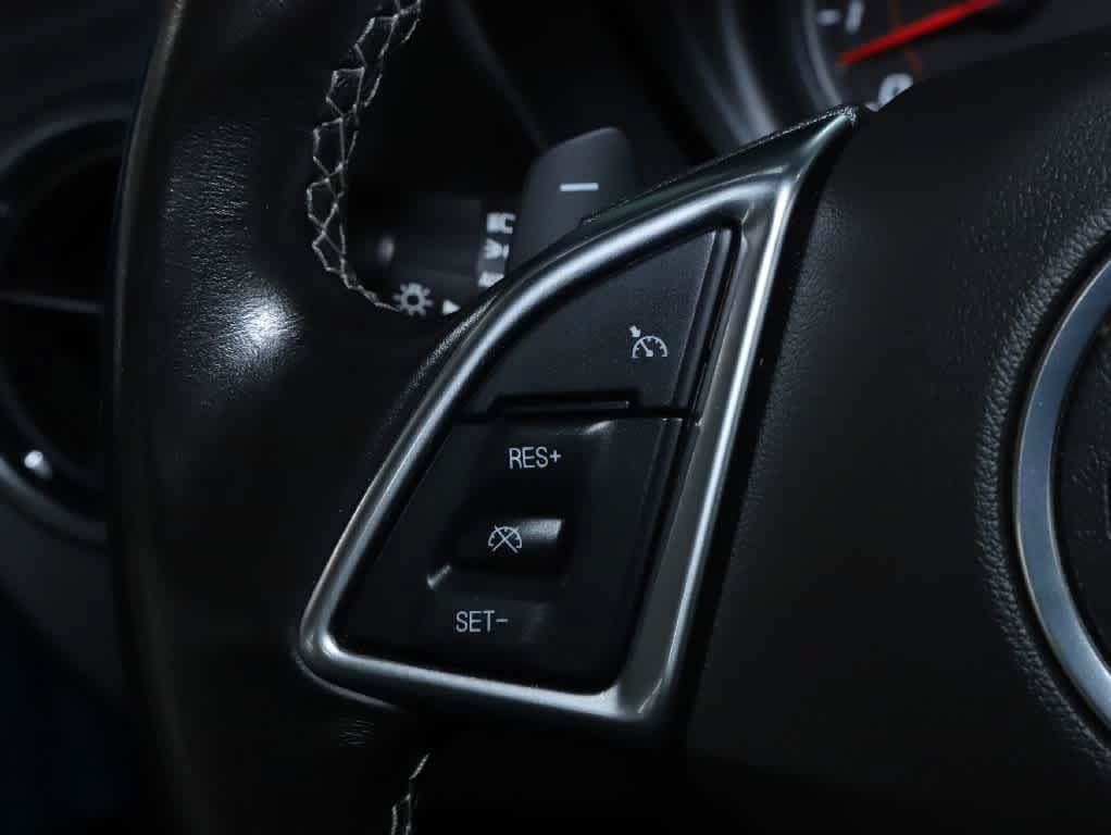 Used 2022 Chevrolet Camaro LT RWD image 25