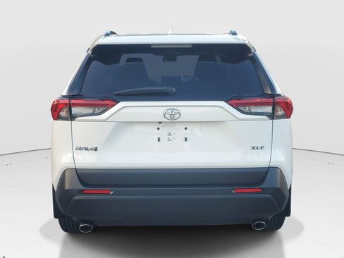 Used 2024 Toyota RAV4 XLE w/ Convenience Package image 6