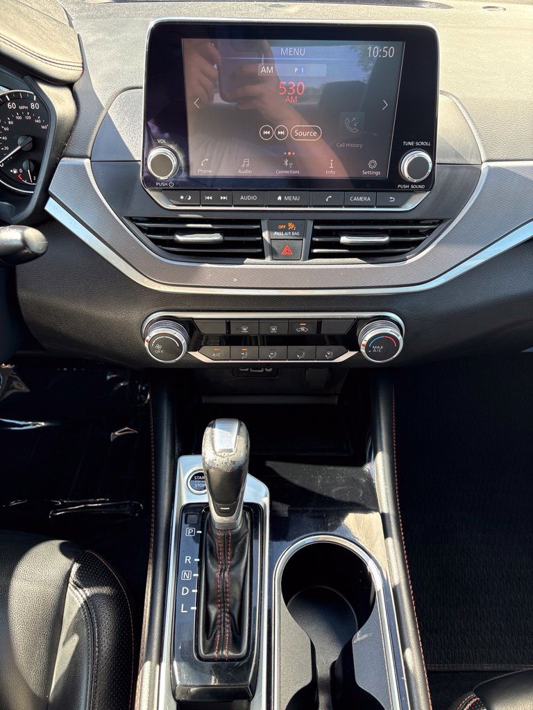 Used 2024 Nissan Altima 2.5 SR FWD image 18