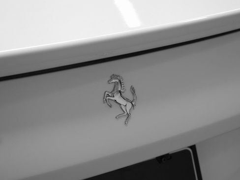 Certified 2023 Ferrari Roma image 39