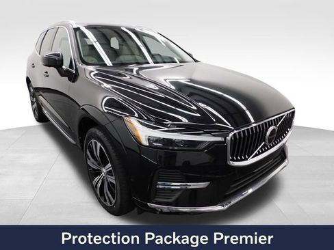 Used 2023 Volvo XC60 B5 Plus w/ Protection Package Premier image 2
