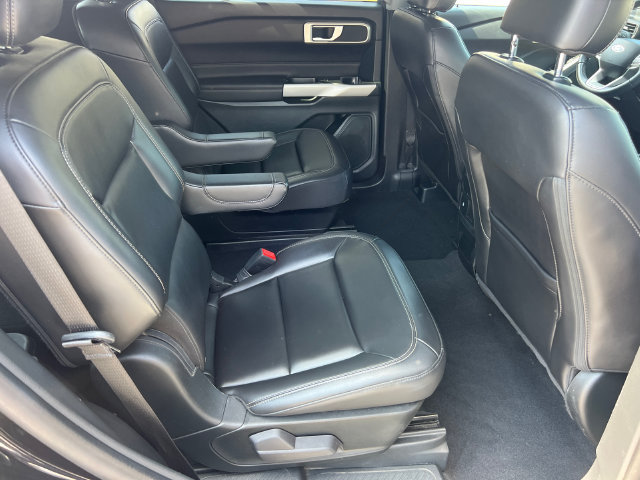Certified 2024 Ford Explorer XLT AWD/4WD image 18
