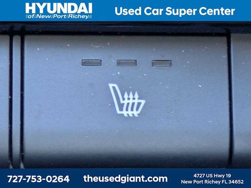 Certified 2025 Hyundai Elantra SEL FWD image 23