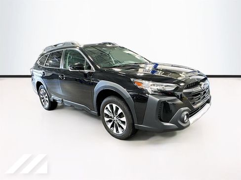 Used 2024 Subaru Outback Limited AWD/4WD image 3