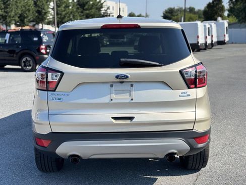 Used 2017 Ford Escape SE AWD/4WD image 7