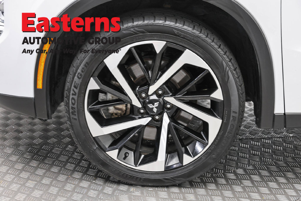 Used 2024 Mitsubishi Outlander SE AWD/4WD image 34